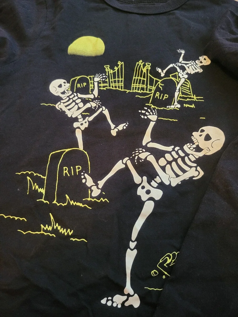 5 Boys Halloween Shirts sz 5/6